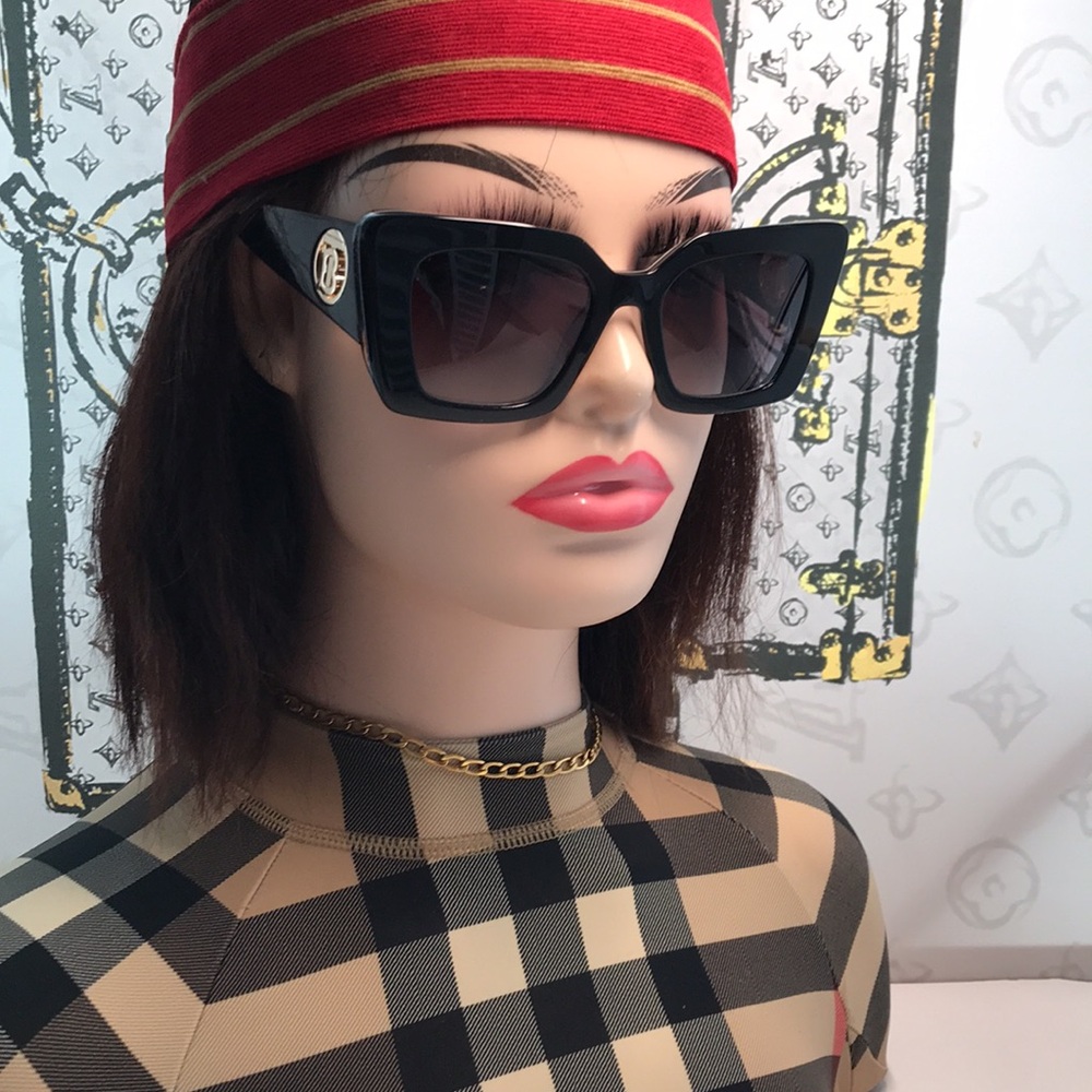 New Authentic Burberry BE4344 8450 Black Sunglasses